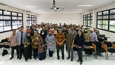 Direktur Eksekutif CORE Indonesia Mohammad Faisal pada Kuliah Tamu di IPB bertajuk "Pemikiran Sistem Ekonomi: Kapitalis, Sosialis dan Heterodoks serta Aplikasinya di Negara Maju dan Berkembang termasuk Indonesia".